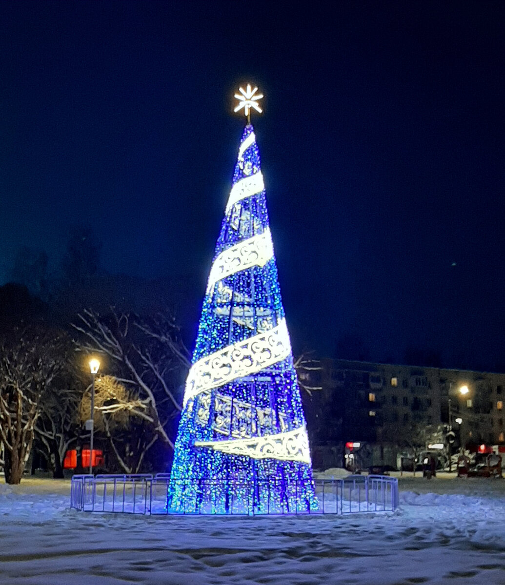 Красивые новогодние елки