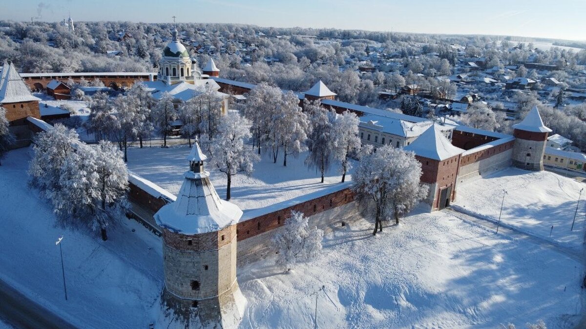 Страховка напротив