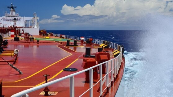    Направлявшийся в Россию танкер отбуксировали в Дарданеллах Анастасия Романова