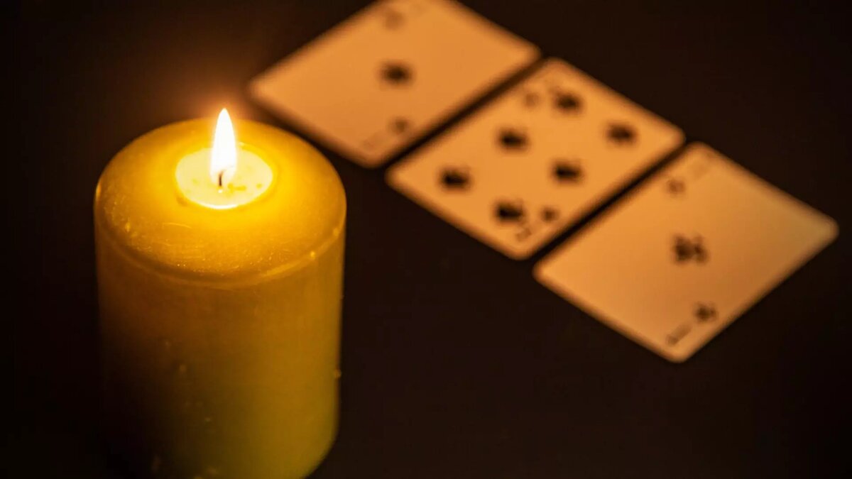     Ночь с 6 на 7 января — особенная, считается, что предсказания сбываются с максимальной точностью. Психолог и психоаналитик Нелли Стрельникова рассказала Inkazan, какие существуют гадания, а также поделилась личным опытом.