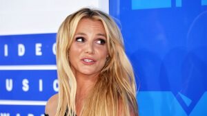    NEW YORK, NY - AUGUST 28: Britney Spears attends the 2016 MTV Video Music Awards Arrivals at Madison Square Garden on August 28, 2016 in New York City. (Photo by Jared Siskin/Patrick McMullan via Getty Images) Даниил Кугушев