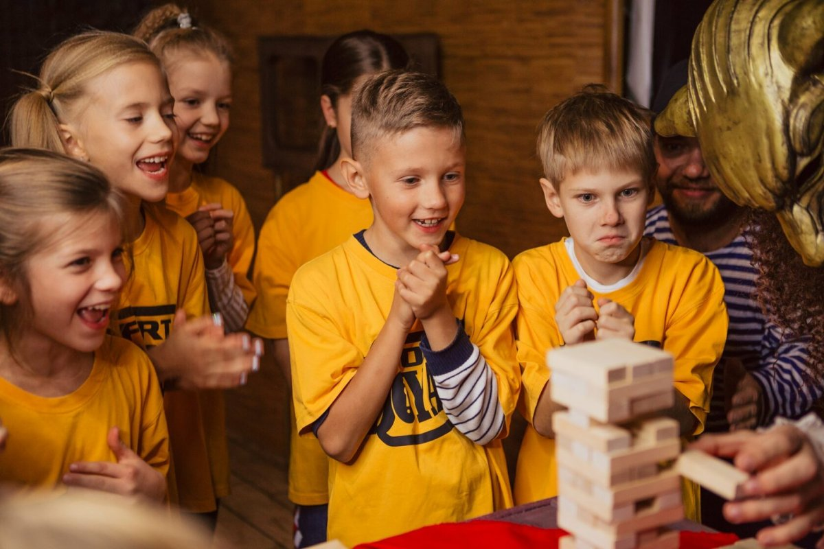 где справить день рождения мальчика. организация и проведение детских праздников карамелька. детский день рождения в лазертаге. карамелька для детских праз. где справить день рождения мальчика.