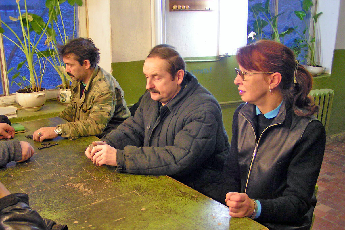 Будни энергослужбы и ее начальника. Листайте (8 кадров).