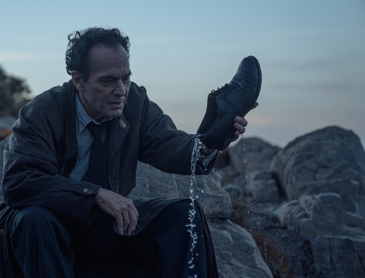 Кадр из фильма "Закройте глаза". 