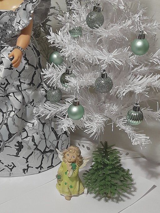 "Серебристый Ангел Рождества". Январь, 2024. 