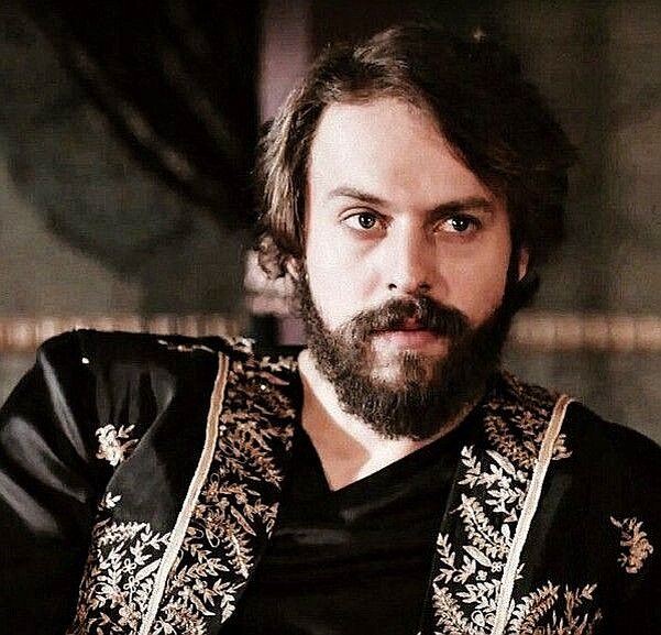 Мурад взошел на престол. Турецкий сулатна мурад 4. Кесем и ахмед. Мурад взошел на престол. Мурад 4 кровавый.