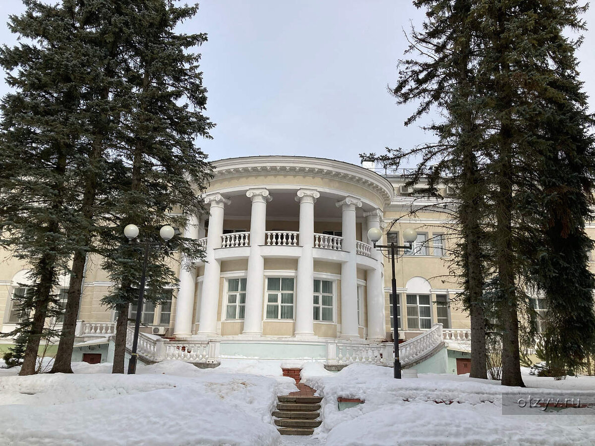 Дом графа Кутайсова в его родовом имении