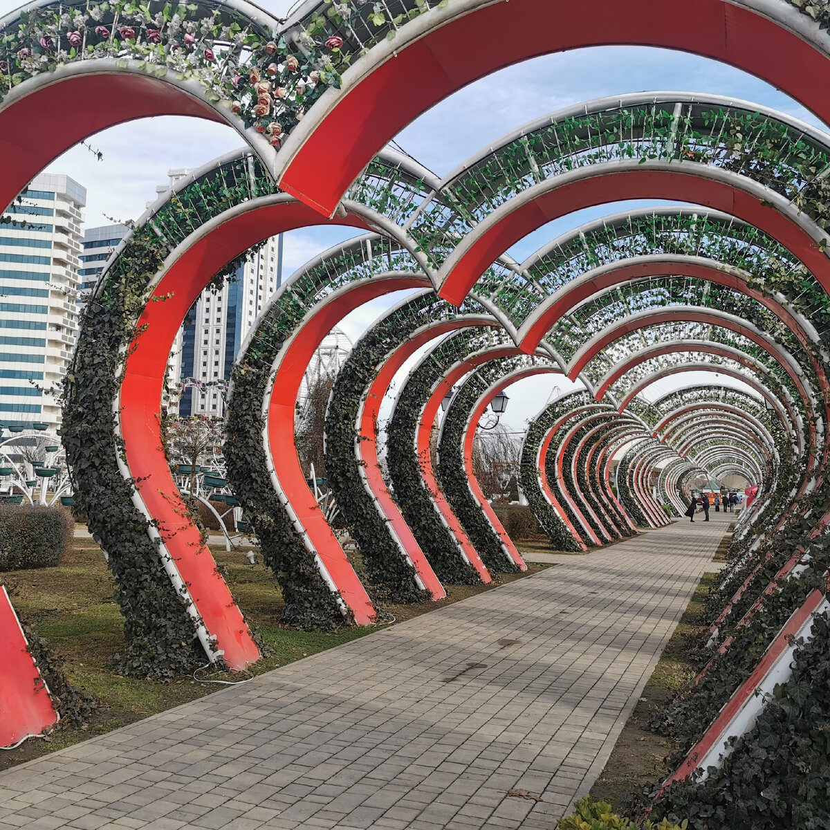 Здесь любят делать фото молодожёны 