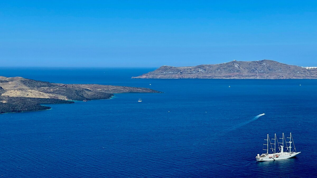 На диких островах можно найти хорошие пляжи, но нужно учитывать, что это могут быть частные территории, которые к тому же бывают выставлены на продажу. Фото: Eryka-Ragna / Unsplash 