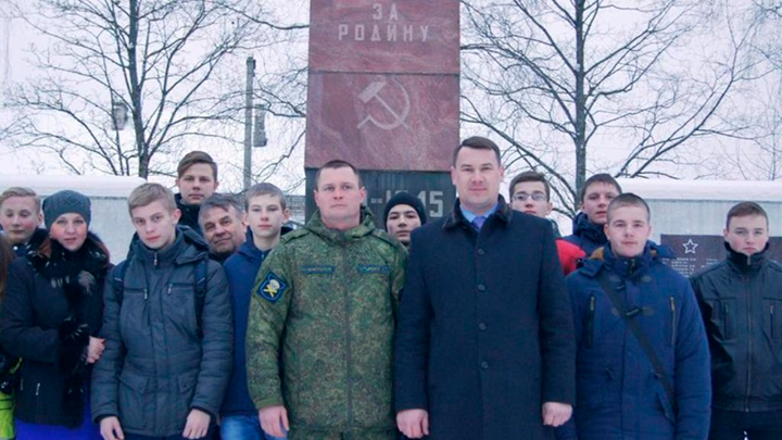 ИВАН АХТЫРСКИЙ  НА ВСТРЕЧЕ С МОЛОДЕЖЬЮ. ФОТО: ПРЕДОСТАВЛЕНО ЗАПАДНОДВИНСКИМ КОЛЛЕДЖЕМ ИМ. И.А. КОВАЛЕВА.