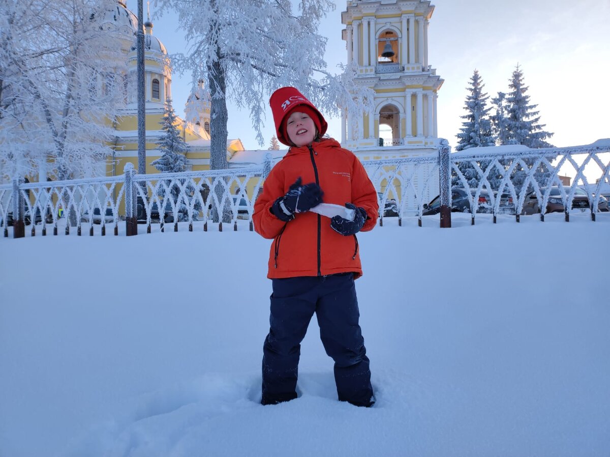 Рамки металлодетектора в метро. Проходить через. Рамки досмотра в метро. Оптически активные вещества скелет. Турникеты во франции метро.