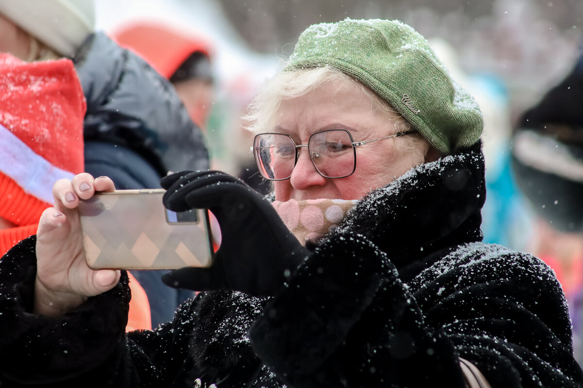 Вот возьмём Москву, будем радоваться