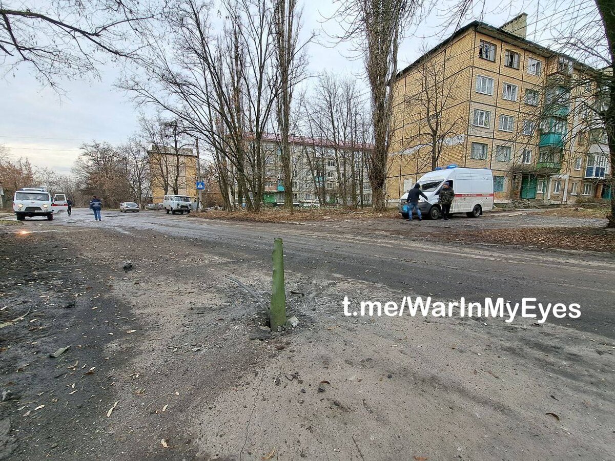 Последствия обстрела Червоногвардейского района Макеевки. 