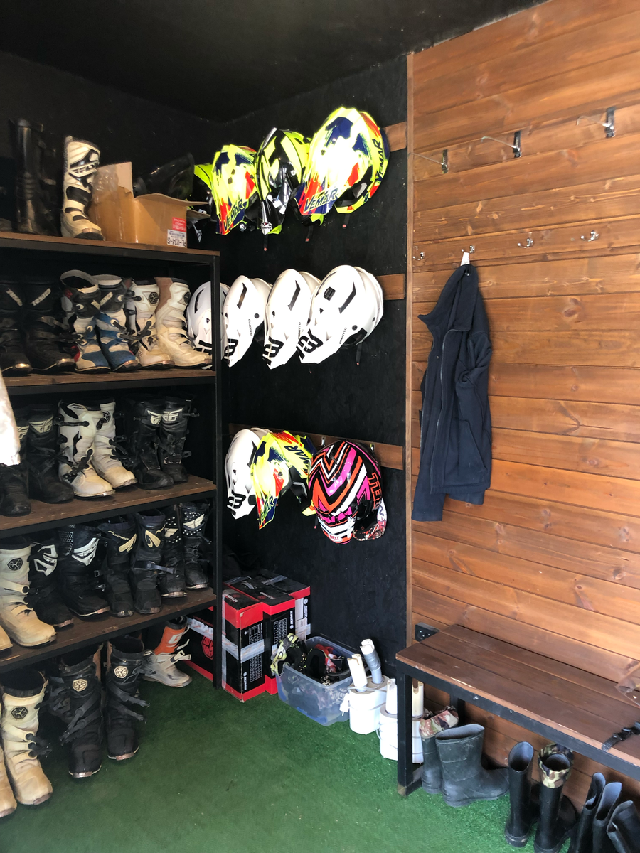 Шлема, мотоботы http://endurobusiness.ru/