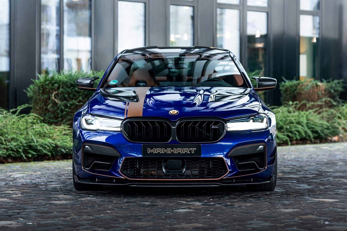 BMW m8 Coupe Competition Manhart