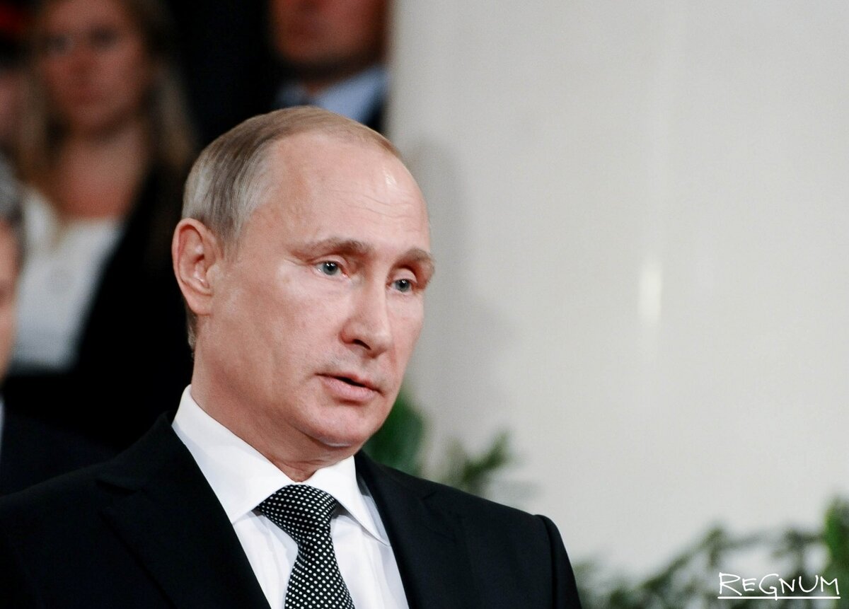    Владимир Путин Дарья Антонова © ИА REGNUM