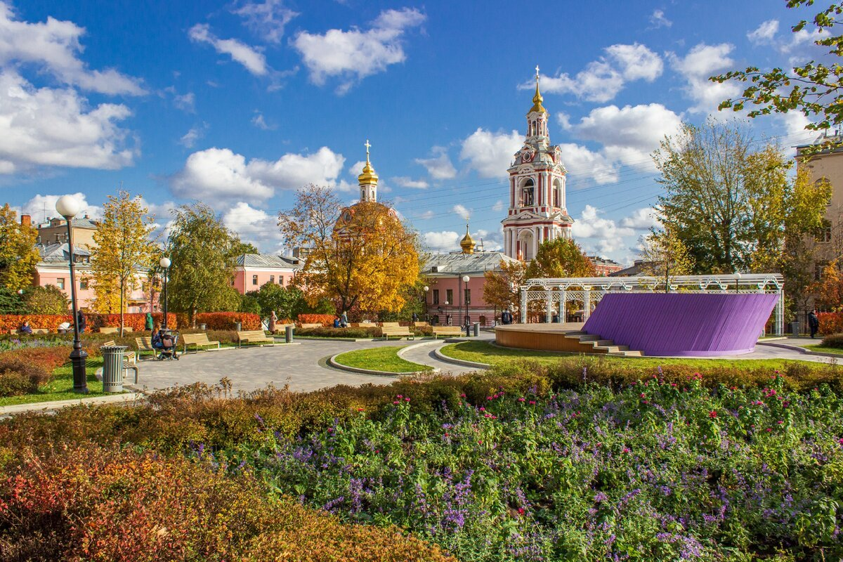 Московский существовать