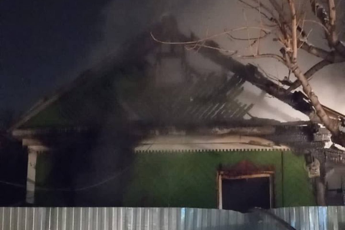    СК возбудил дело после гибели бабушки и внучки на пожаре в Хабаровске