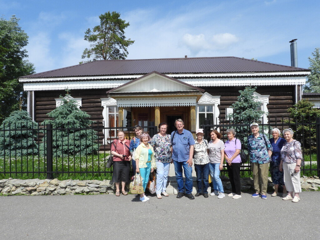 Участники майской поездки в село Ключи Малосердобинского района Пензенской области
