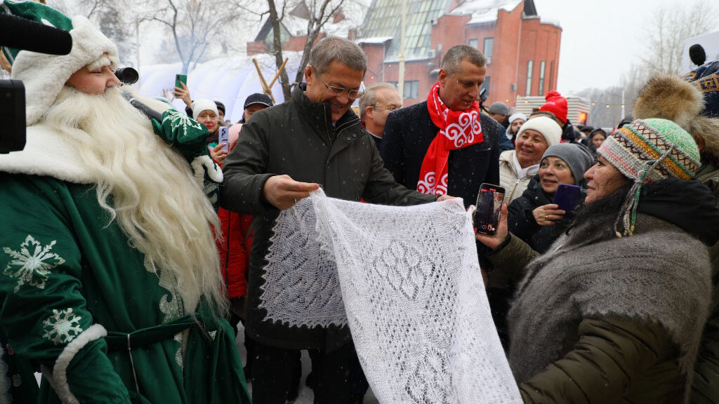    г. Москва. Выставка «Россия». «Терра Зима». Встреча с Послом Беларуси в РФ Дмитрием Крутым, декабрь 2023 г.