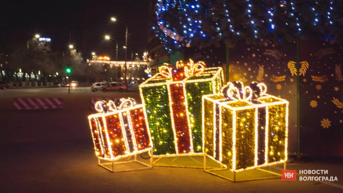     Волгоградцы активно продают новогодние подарки, которые не понравились или оказались ненужными. От чего избавляются жители региона чаще всего, узнали «НовостиВолгограда.ру».