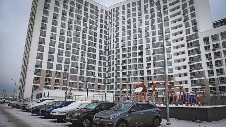     В России, в том числе Ростовской области, на вторичном рынке жилья могут подорожать квартиры в 2024 году, сообщила «Новым известиям» генеральный директор агентства недвижимости «Маяк» Юлия Битузе.