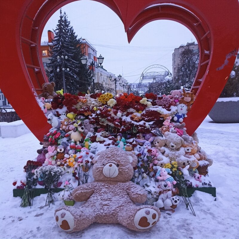    Собчак и губернатор Гладков предложили переезд жителям Белгорода в безопасные места. У кого больше возможностей?