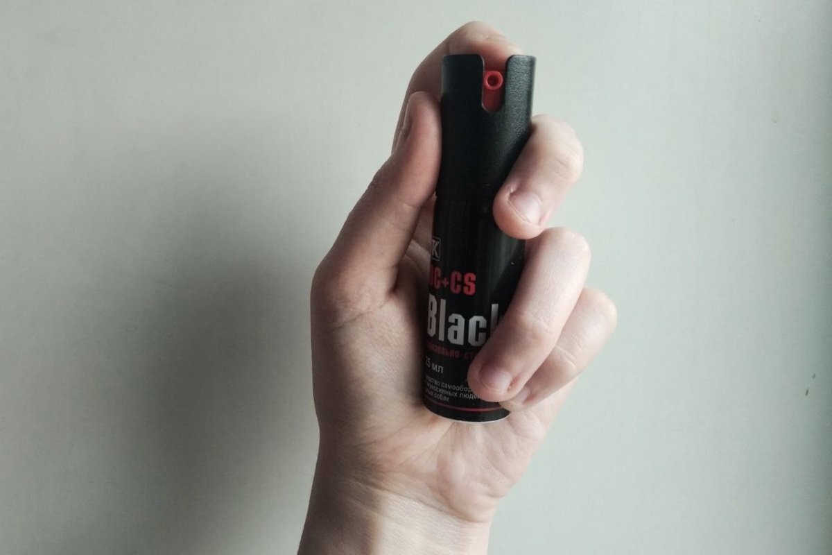    SHOT: студент-закладчик из Хабаровска распылил перцовку в лицо полицейским