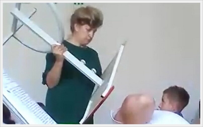 Страшная учительница. Вопросы для завуча школы. Красивые учительницы. Бешеная училка. Вызвали к завучу.