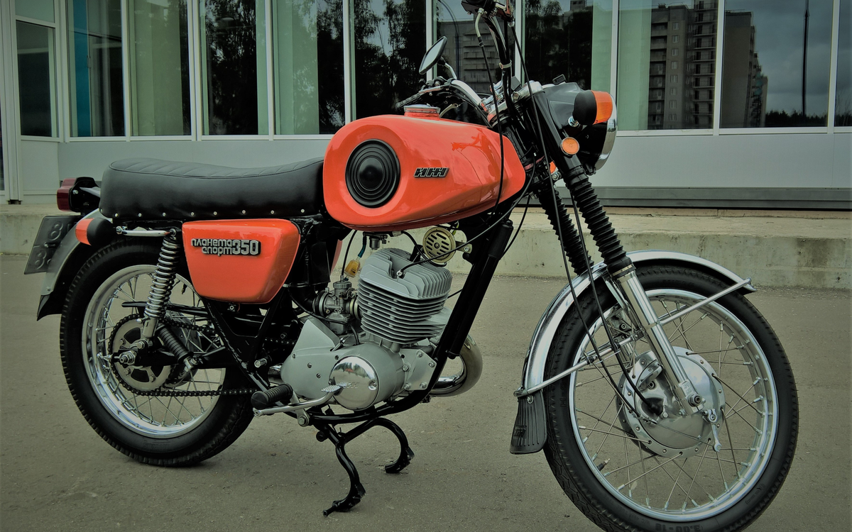 https://img.goodfon.ru/original/2560x1600/0/13/moto-retro-izh-planeta-sport-sssr-ps.jpg