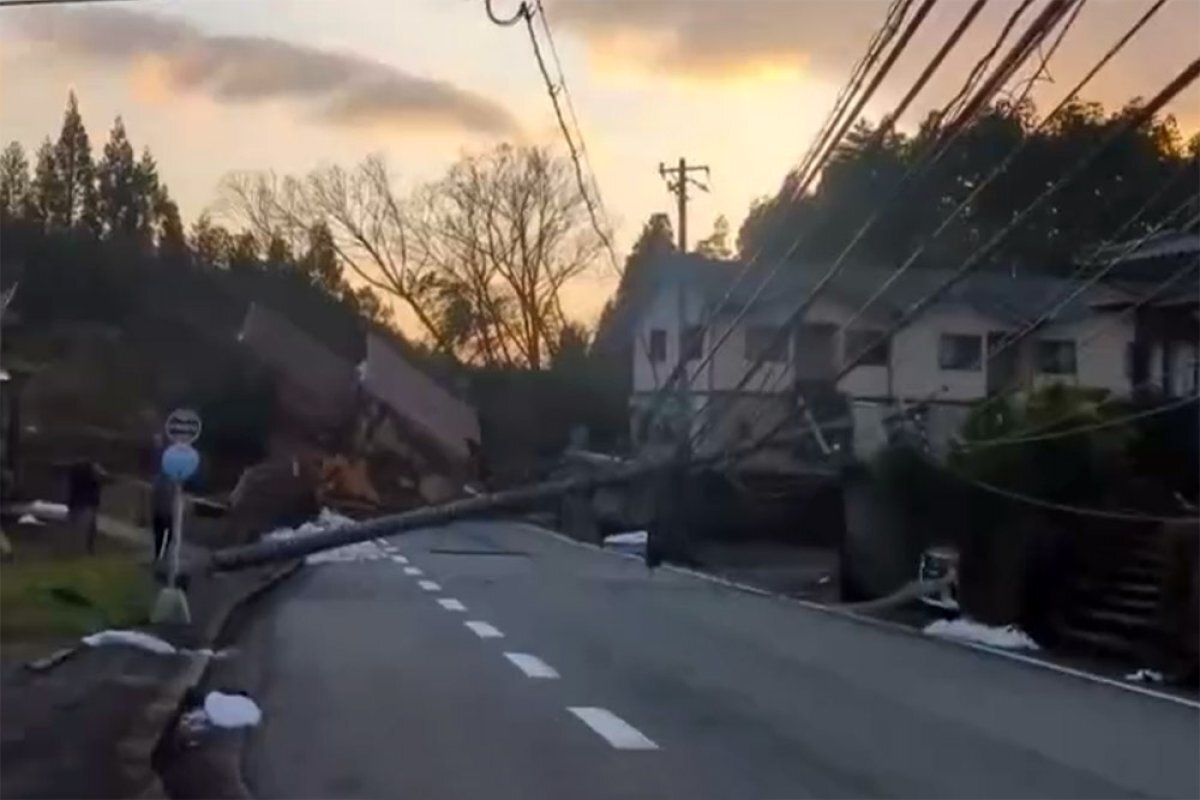    Kyodo: число жертв землетрясения в Японии достигло 128 человек