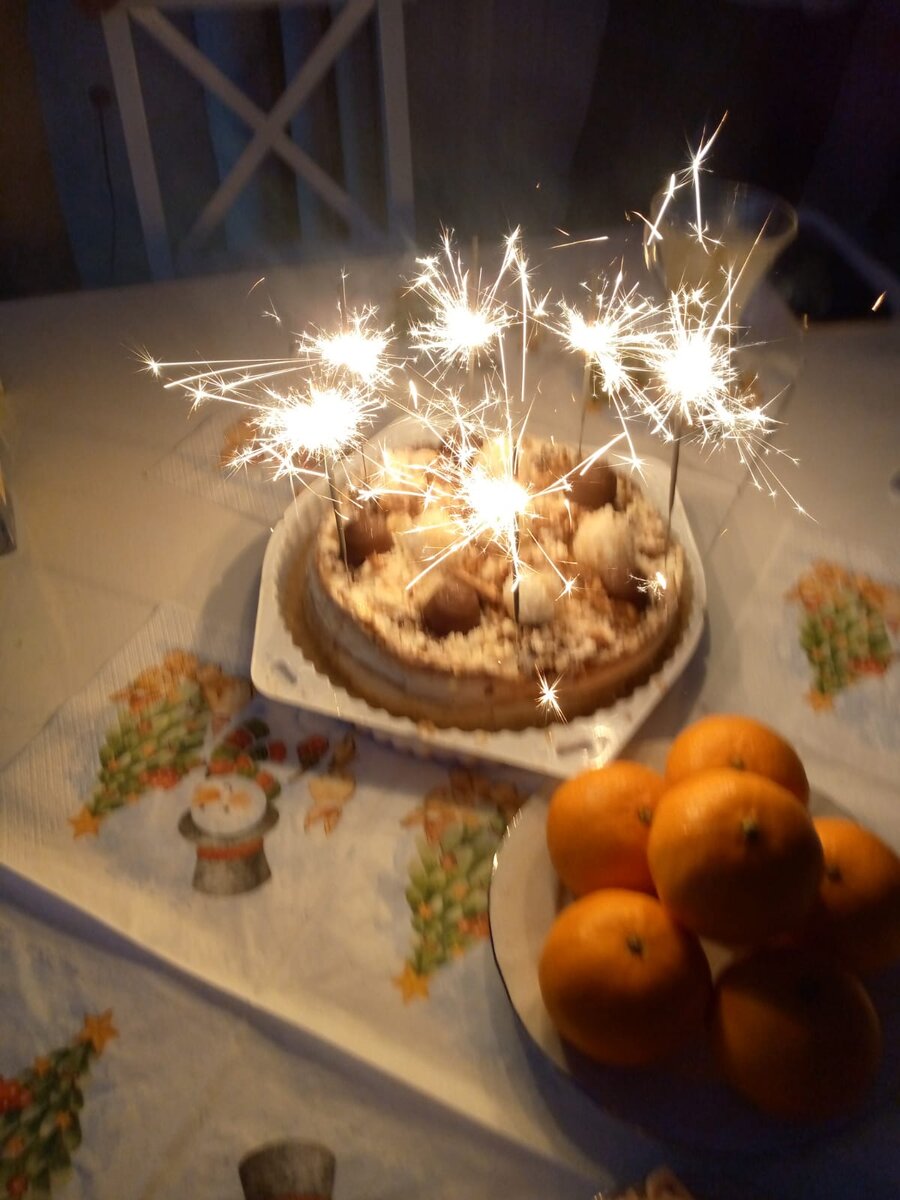 Фото автора, каникулы пролетели так же быстро и ярко, как горит бенгальский огонь