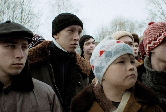    Лев Зулькарнаев (в центре)