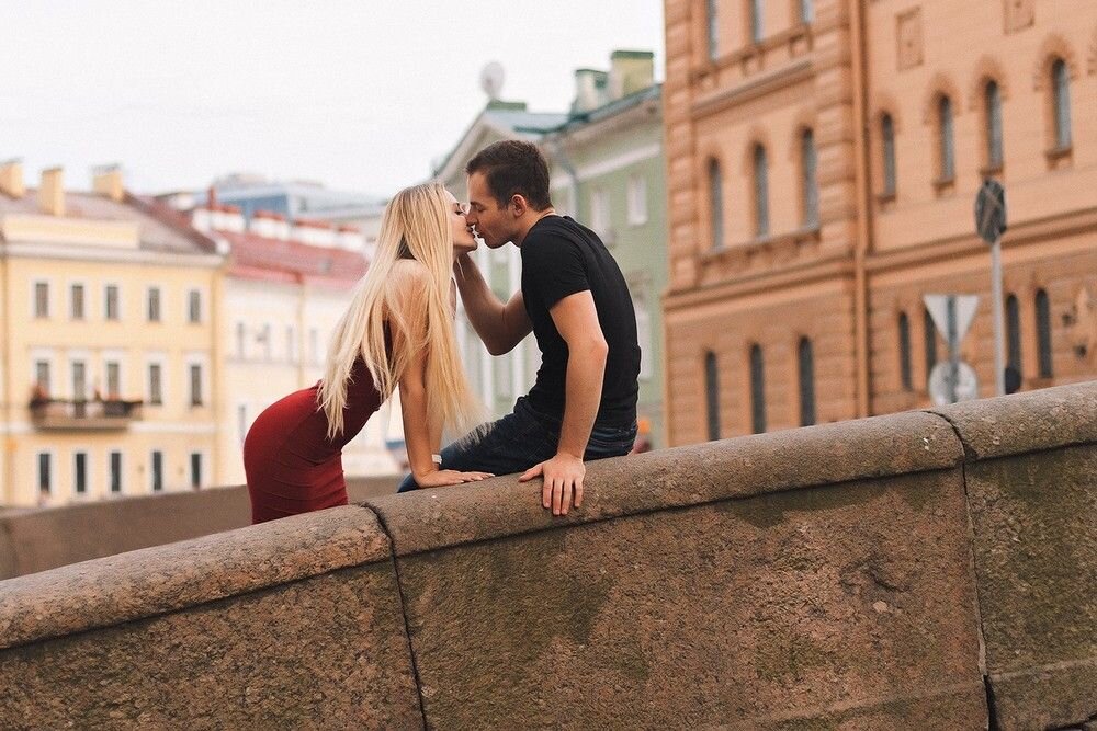 Навигатор канала история любви. Love story Санкт-Петербург. Love story фотосессия СПБ. Питер любовь. Любовь к Питеру истории.