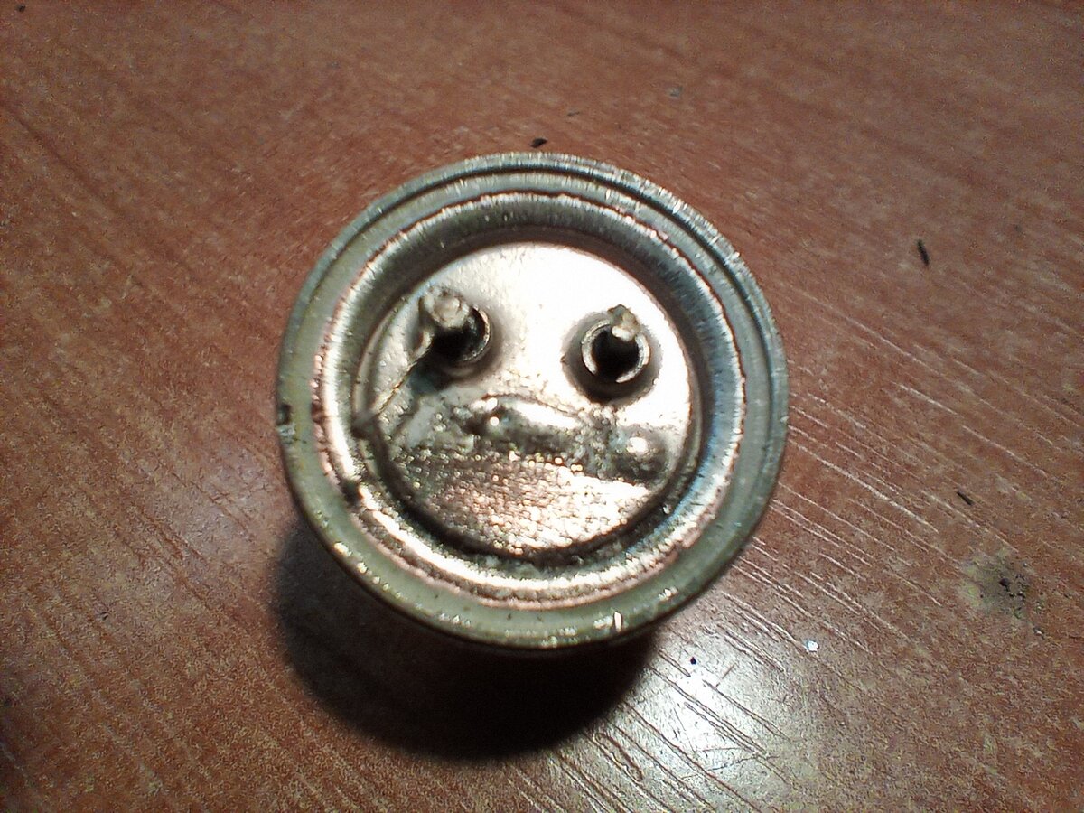 Транзистор П701 и драгметаллы в нём. | Про домофоны и не только | Дзен