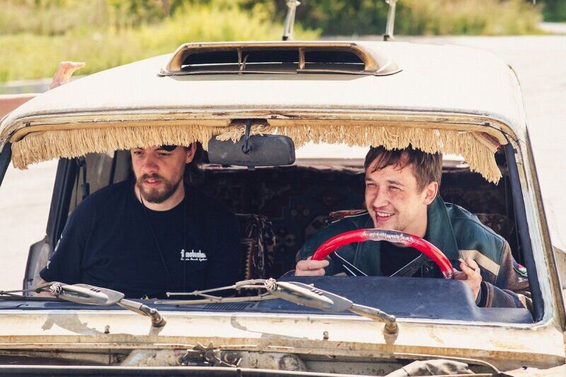 Кадр со съемок сериала «Лада Голд»