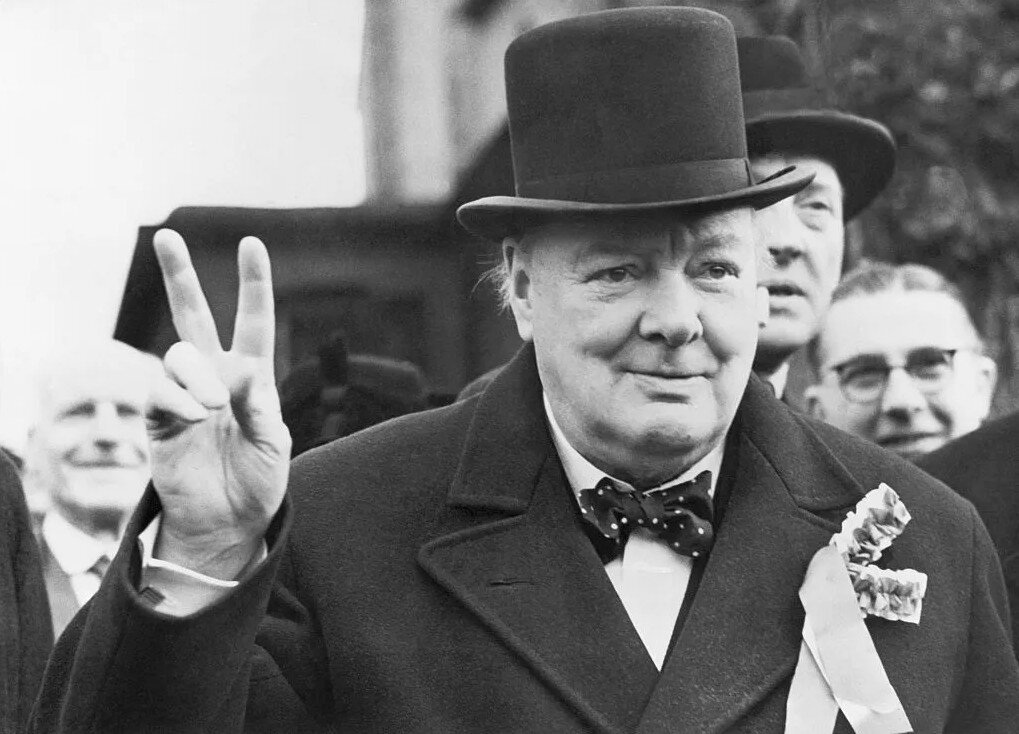 Уинстон Черчилль. Уинстон Черчилль премьер-министр Великобритании. Уинстон Черчилль 1940. Уинстон Черчилль фото. Премьер министр великобритании 1945