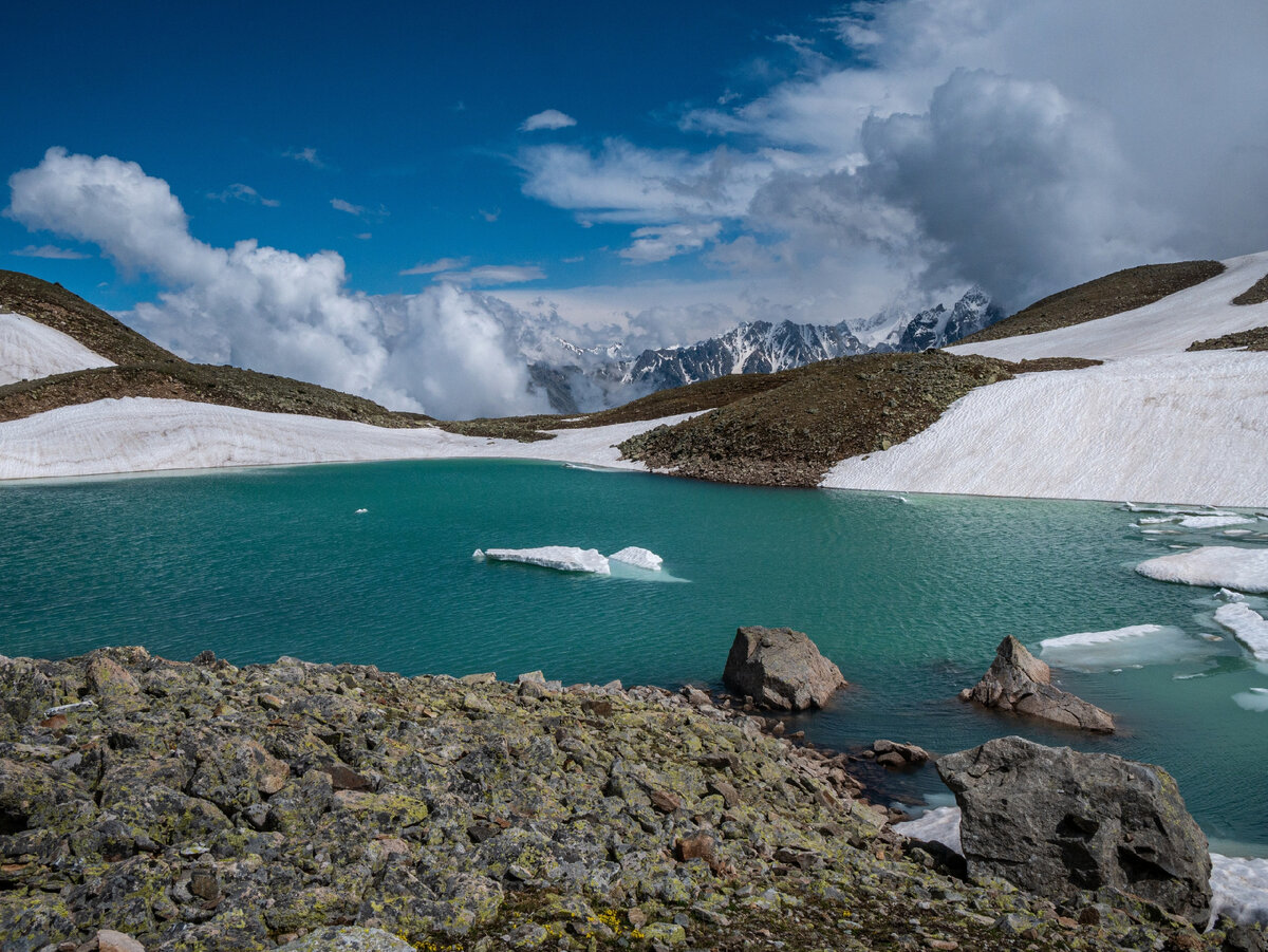 Фото Тимофея Астахова. Всегда путешествует в одиночку. И много снимает. Найдите его в ВК, посмотрите снимки!