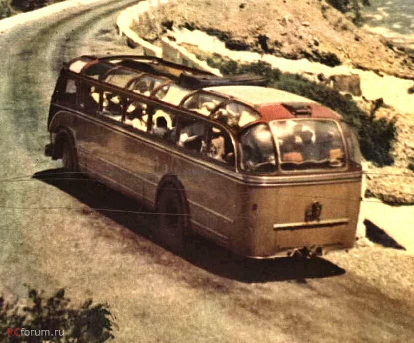 ÖAF 5DT 120 «Trambus» по дороге на озеро Рица, 1954 г.