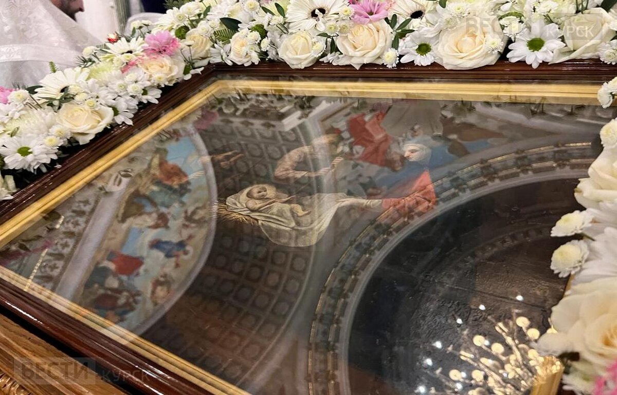 Крест Знаменского собора Курск