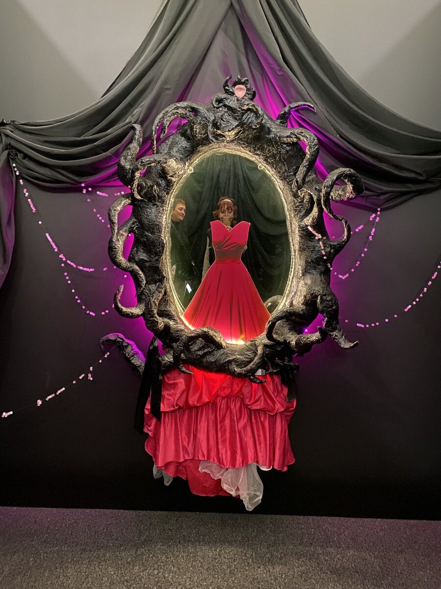 На выставке в ГЭС-2