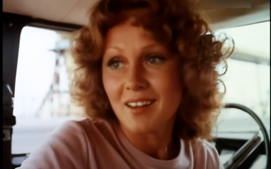 Кадр из фильма "Всего один поворот"