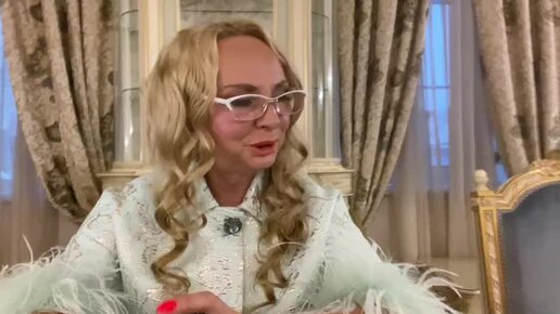 Книга природа. Мартина хайдеггера разговор на проселочной дороге. Дорога писатель. Дорога писатель. В путь дорогу дальнюю книга.