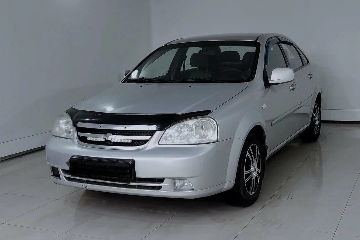 Шевроле Лачетти.