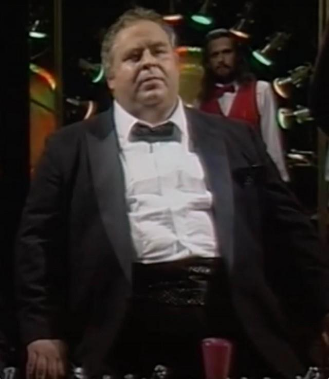 Фото взять из поисковой сети яндекс. Валерий Власов - спонсор.