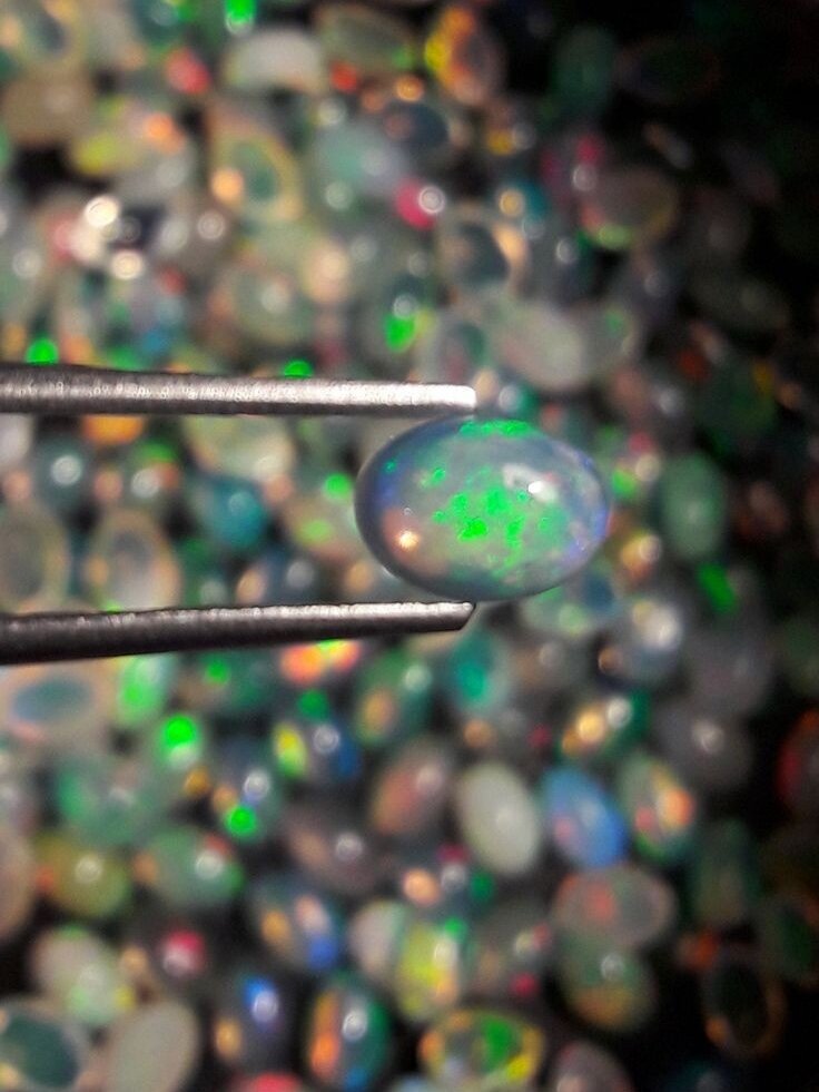 Опал. Фото из открытых источников