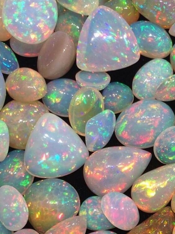 Опал. Фото из открытых источников