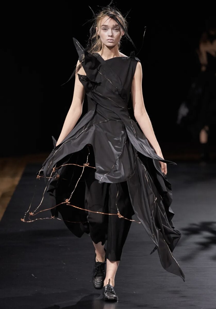 Yohji Yamamoto Spring 2021 Ready-to-Wear Fashion Show