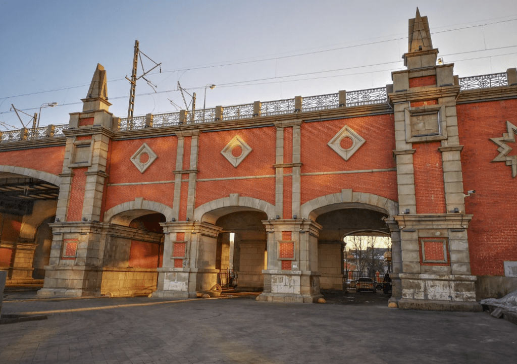 Куда сходить 17. Коломенское музей-заповедник сирень. Cosmozar реутов. Куда сходить 17. Парк freezone.