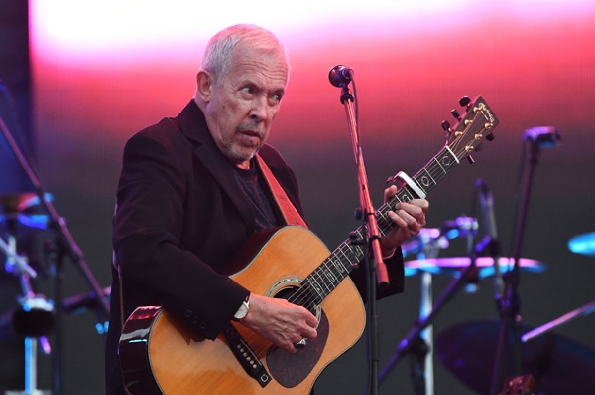    Андрей Макаревич.